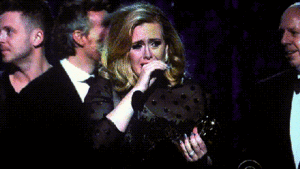 Adele GIF. Artiesten Adele Gifs Gelukkig huilen 