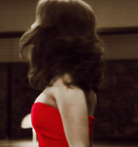 Alison Brie GIF. Rood Gifs Filmsterren Alison brie Community Annie edison 