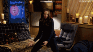 Alison Brie GIF. Rood Gifs Filmsterren Alison brie Community Annie edison 