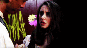 Alison Brie GIF. Gifs Filmsterren Alison brie Fotoshoot Nylon 