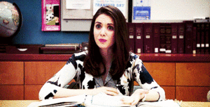 Alison Brie GIF. Gifs Filmsterren Alison brie Community Gillian jacobs 