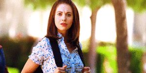 Alison Brie GIF. Zoey Gifs Filmsterren Alison brie 