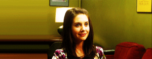 Alison Brie GIF. Gifs Filmsterren Alison brie Community Danny pudi 
