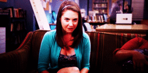Alison Brie GIF. Gifs Filmsterren Alison brie Gelukkig Glimlachen Community 