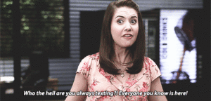 Alison Brie GIF. Gifs Filmsterren Alison brie Community Annie edison 
