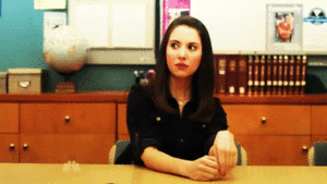 Alison Brie GIF. Gifs Filmsterren Alison brie Community Danny pudi 
