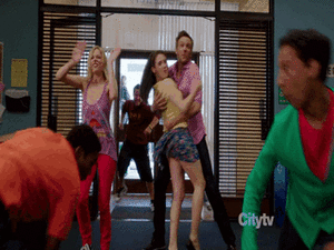 Alison Brie GIF. Gifs Filmsterren Alison brie Community Annie edison 