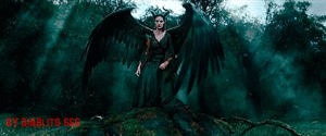 Angelina Jolie GIF. Films Angelina jolie Gifs Filmsterren Lara croft tomb raider 