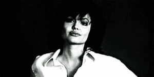 Angelina Jolie GIF. Film Angelina jolie Gifs Filmsterren Psychopaat Meisje onderbroken 