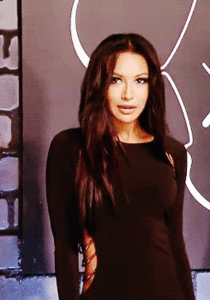 Angelina Jolie GIF. Angelina jolie Tomb raider Gifs Filmsterren Haten Ochtend 
