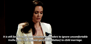 Angelina Jolie GIF. Angelina jolie Gifs Filmsterren Meisje onderbroken 
