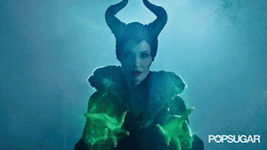Angelina Jolie GIF. Huilen Angelina jolie Gifs Filmsterren 