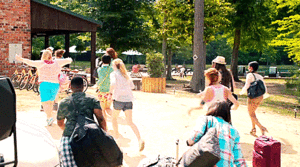 Anna Kendrick GIF. Gifs Filmsterren Anna kendrick Into the woods Theatreedit Itwedit 