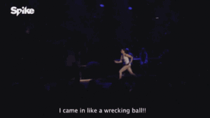 Anne Hathaway GIF. Bioscoop Gifs Filmsterren Anne hathaway 
