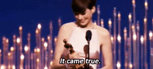 Anne Hathaway GIF. Gifs Filmsterren Anne hathaway Oscars Het waar kwam 