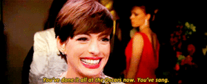 Anne Hathaway GIF. Gifs Filmsterren Anne hathaway Schattige mens 