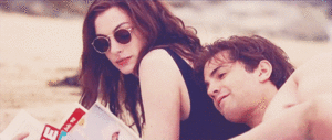 Anne Hathaway GIF. Gezicht Gifs Filmsterren Anne hathaway 