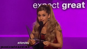 Ariana Grande GIF. Artiesten Ariana grande Gifs 