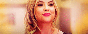 Ashley Benson GIF. Gifs Filmsterren Ashley benson Ashley benson s 