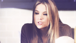 Ashley Benson GIF. Gifs Filmsterren Ashley benson Ashley benson s 