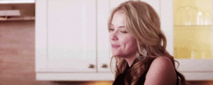 Ashley Benson GIF. Gifs Filmsterren Ashley benson Ashley benson s Ashley benson set 