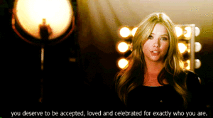 Ashley Benson GIF. Gifs Filmsterren Ashley benson Ashley benson s 