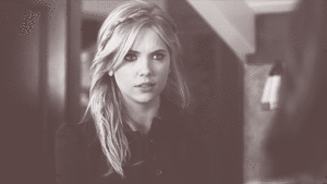 Ashley Benson GIF. Pretty little liars Gifs Filmsterren Ashley benson  Hanna marin Ashley benson s 100plus 