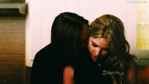 Ashley Benson GIF. Gifs Filmsterren Ashley benson Ashley benson s 