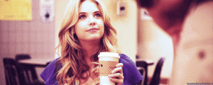 Ashley Benson GIF. Gifs Filmsterren Ashley benson  Crackship Amber gehoord Ashley benson s Amber gehoord s 