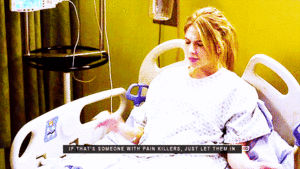 Ashley Benson GIF. Rook Gifs Filmsterren Ashley benson Zwart en wit Vakantievierders gif Springbreakers As 