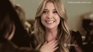 Ashley Benson GIF. Gifs Filmsterren Ashley benson Ashley benson s Ashley benson set 