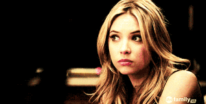 Ashley Benson GIF. Gifs Filmsterren Ashley benson Ashley benson s Shay mitchell Shay mitchell s 