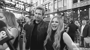 Avril Lavigne GIF. Artiesten Avril lavigne Gifs Opgewonden 