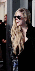 Avril Lavigne GIF. Artiesten Avril lavigne Zanger Gifs Zwart en wit Avril Lavigne 