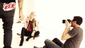 Avril Lavigne GIF. Artiesten Avril lavigne Gifs What the hell 
