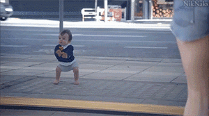 Baby GIF. Huilen Baby Voedsel Gifs Verdrietig Het eten Ew Walging 