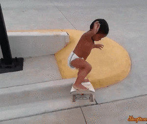 Baby GIF. Karate Schattig Baby Gifs Onhandig Gevecht 