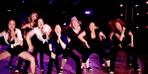 Baby GIF. Baby Super Gifs Dans Stijl Advertentie Gangnam Kom 