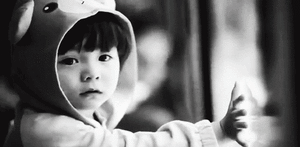 Baby GIF. Dieren Baby Gifs Yikes Chimp Beestjes Chimpansees haat mensen 