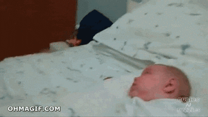 Baby GIF. Baby Michael Januari Gifs Het kantoor Michael scott Lion king 