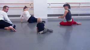 Baby GIF. Dansen Baby Gifs Dans Moderne dans 