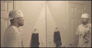 Baby GIF. Baby Gifs Vallend Dronken kindje Hik 