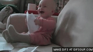 Baby GIF. Baby Gifs Achterdochtig Het eten 