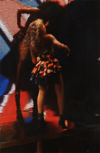 Beyoncé GIF. Artiesten Beyonce Gifs Visuele album Drunk in love Surfboardt 