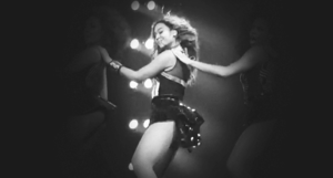 Beyoncé GIF. Artiesten Beyonce Haar Gifs Hair flip 1   1 