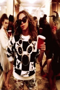 Beyoncé GIF. Artiesten Beyonce Gifs Grammys 2015 