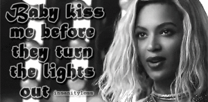 Beyoncé GIF. Artiesten Beyonce Gifs Visuele album Drunk in love Surfboardt 