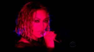 Beyoncé GIF. Artiesten Beyonce Gifs Houding Truc Smakken Neerbuigen 