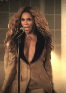 Beyoncé GIF. Huilen Muziek Artiesten Beyonce Gifs Visuele album Nieuw album 