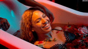 Beyoncé GIF. Artiesten Beyonce Haar Gifs Hair flip 1   1 